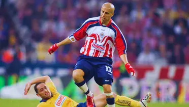 Adolfo Bautista siempre se caracterizó por ser un jugador polémico dentro y fuera del campo | Foto @Chivas 